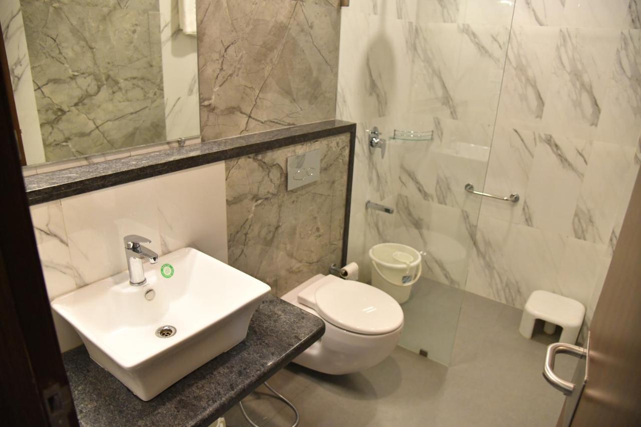 בהוי Hotel Prince Residency מראה חיצוני תמונה